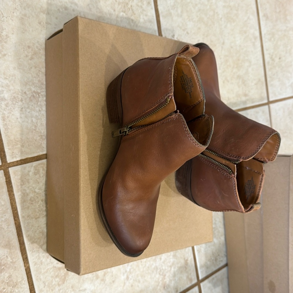 Lucky brand boots